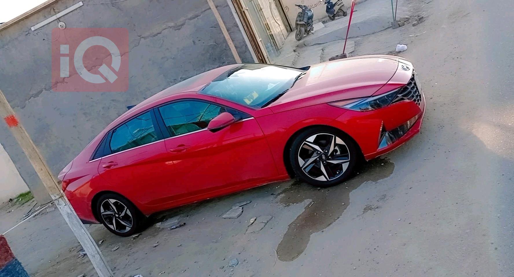 هیوندای ئەلەنترا